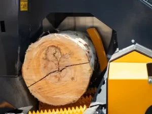 Průměr řezu až 40 cm